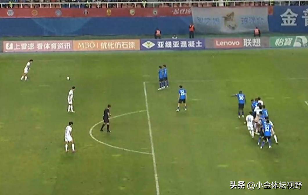 后卫头槌击, 握手言和, 更让姆本扎